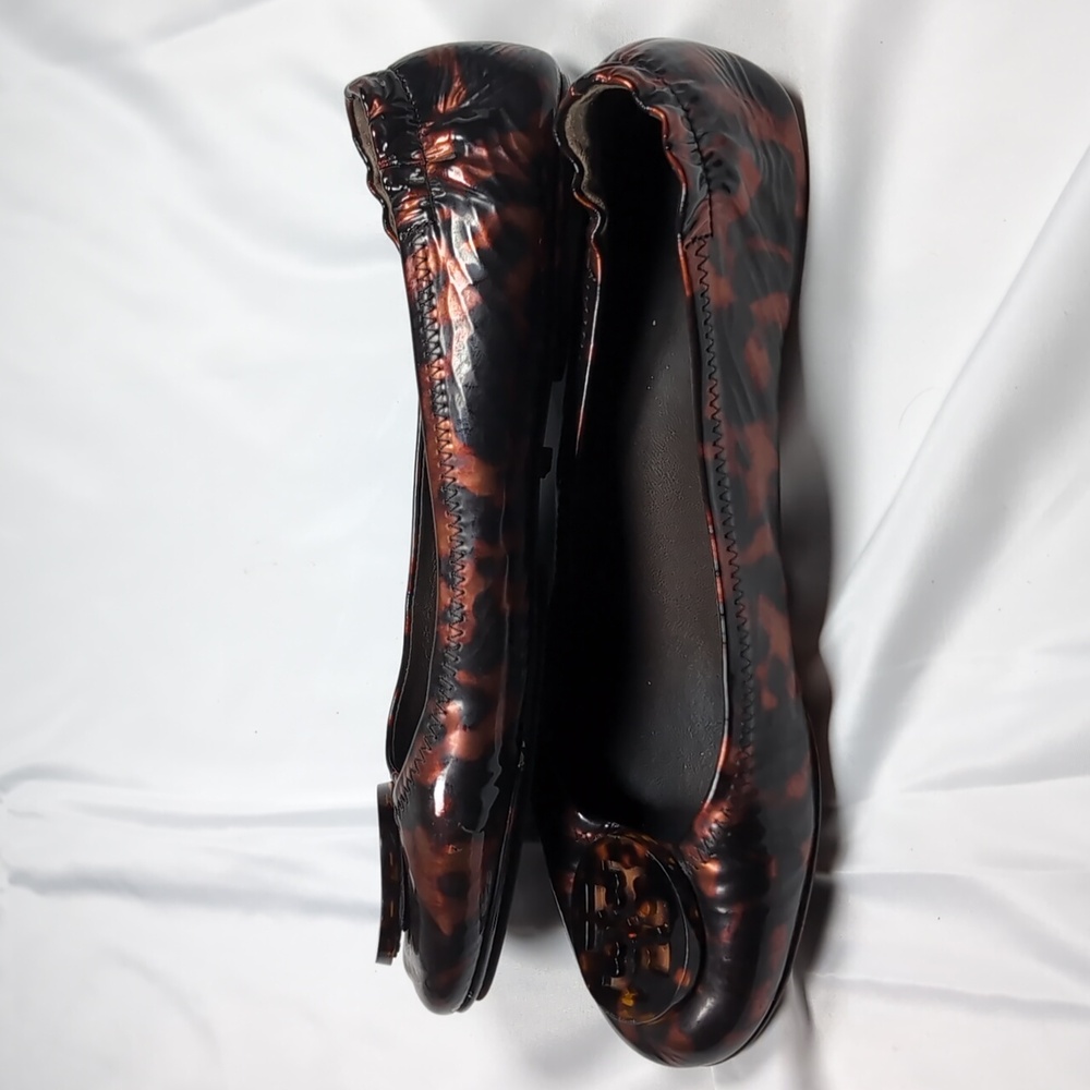 Tory Burch Minnie Tortoiseshell Design Travel Flats - Picture 5 of 7